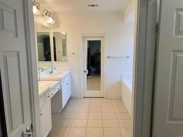 Chula Vista, CA 91914,760 N Fox Run Place