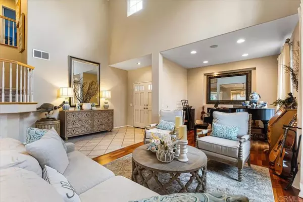 San Diego, CA 92130,5049 Ruette De Mer