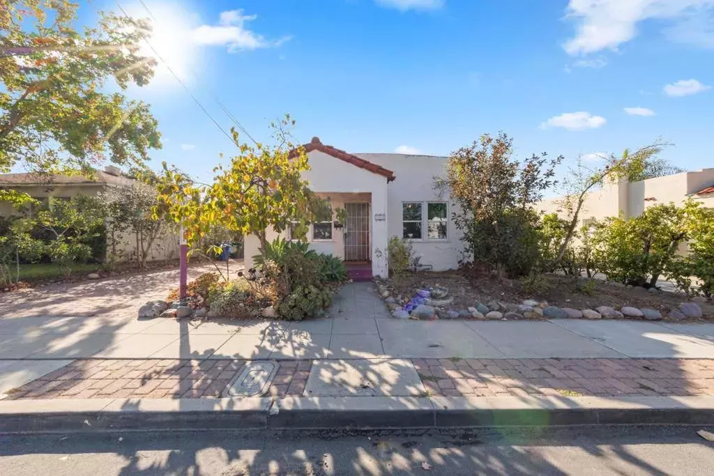 La Mesa, CA 91942,4850 Cypress Street