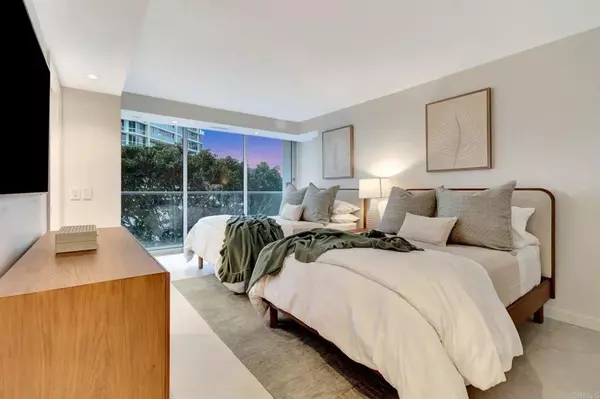 Coronado, CA 92118,1760 Avenida Del Mundo #202