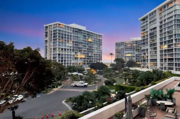 Coronado, CA 92118,1760 Avenida Del Mundo #202