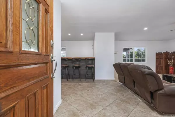 El Cajon, CA 92021,126 La Cresta Heights Rd