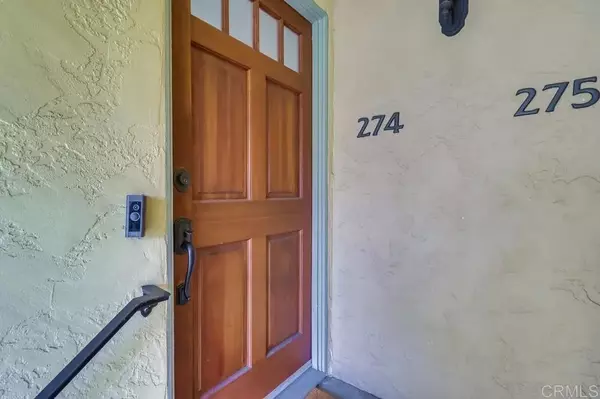 La Mesa, CA 91942,4847 Williamsburg Lane #274