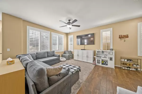 Temecula, CA 92592,31937 Red Pine Way #80