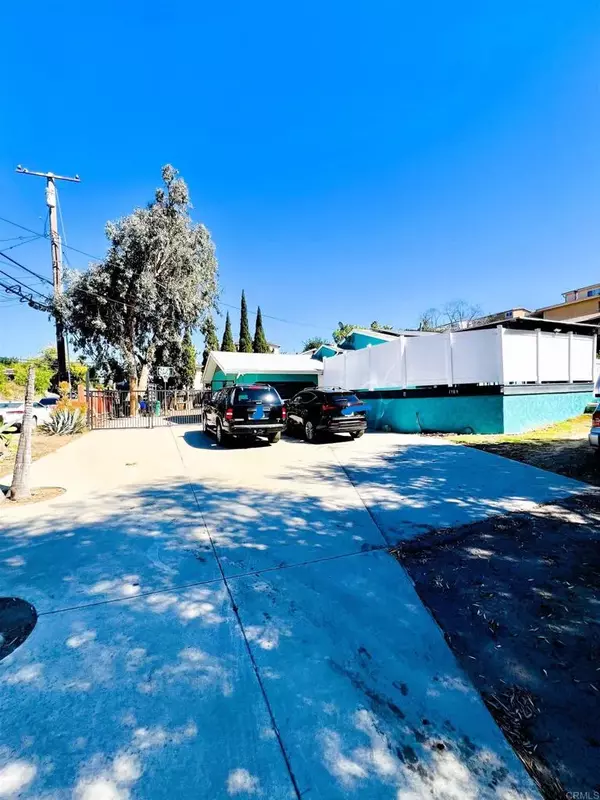 1789 ATTIX, Encanto, CA 92114