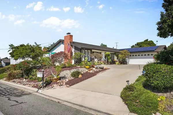 Bonita, CA 91902,295 Camino Elevado