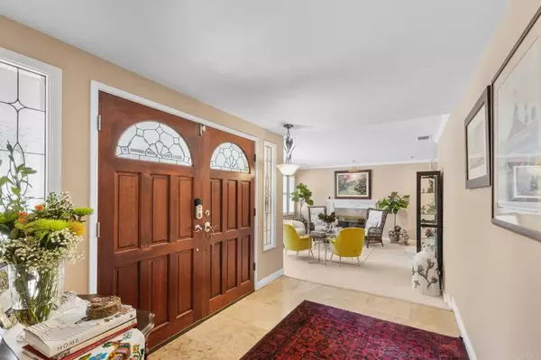 Bonita, CA 91902,295 Camino Elevado