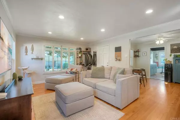 La Mesa, CA 91941,8980 Linden lane