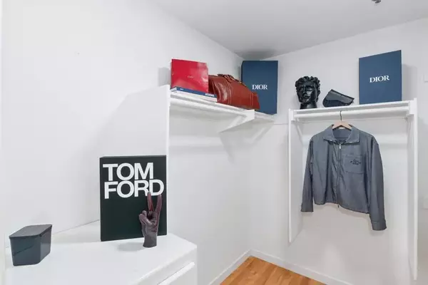 San Diego, CA 92103,4055 Eagle Street #102