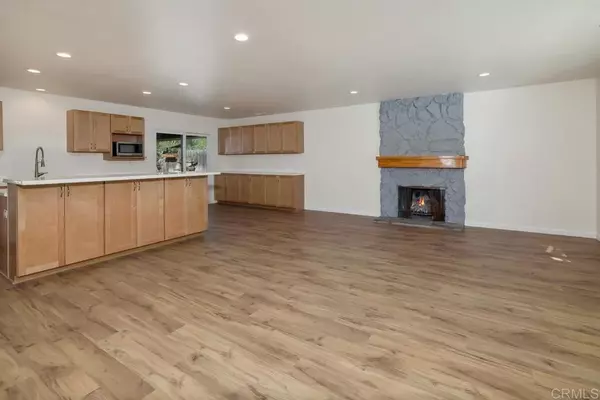 El Cajon, CA 92019,1074 Ellen Lane