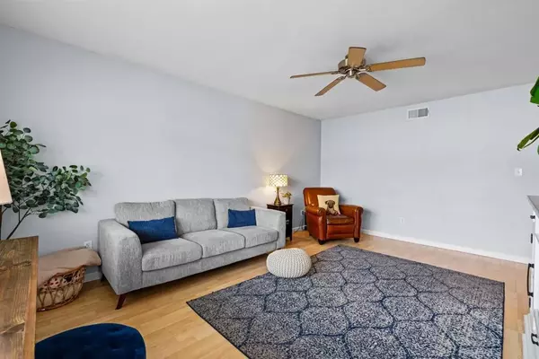 Santee, CA 92071,10121 Pinewood