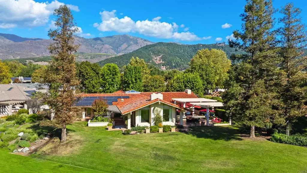 Pauma Valley, CA 92061,32570 Luiseno Circle Drive