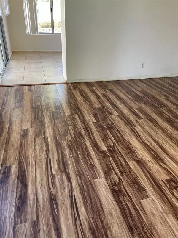 San Diego, CA 92126,8642 Summerdale Rd