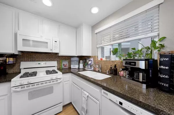 San Diego, CA 92103,3666 3rd Ave #202