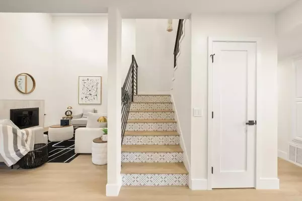 Carlsbad, CA 92009,6844 Urubu Street