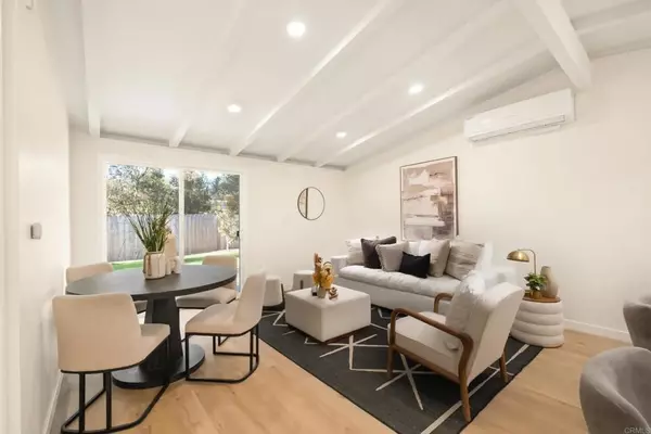 San Diego, CA 92117,4774 Chickasaw Court