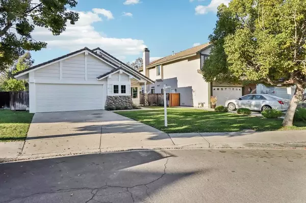 San Diego, CA 92128,13722 Stoney Gate Place