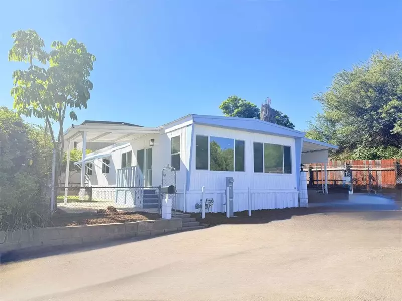 8968 Winter Gardens Blvd #4, Lakeside, CA 92040