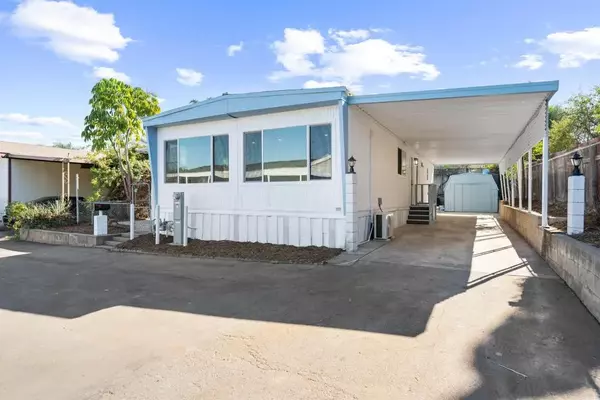 Lakeside, CA 92040,8968 Winter Gardens Blvd #4