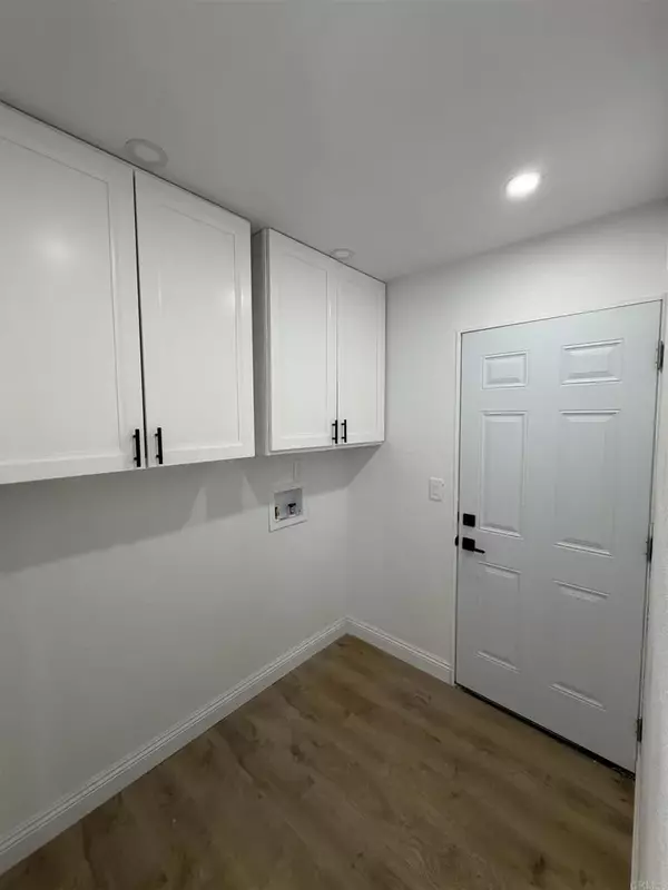 Lakeside, CA 92040,8968 Winter Gardens Blvd #4