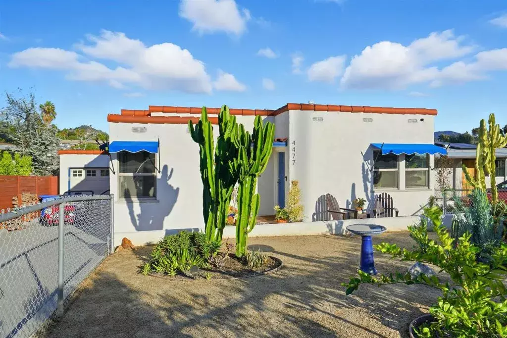 La Mesa, CA 91941,4477 Spring Street