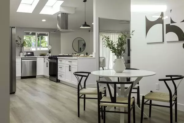 San Diego, CA 92120,6994 Carthage Street