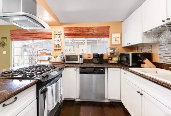 San Diego, CA 92117,4666 Shoshoni Avenue