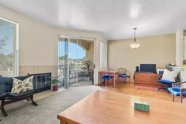 San Diego, CA 92124,6151 Calle Mariselda #302