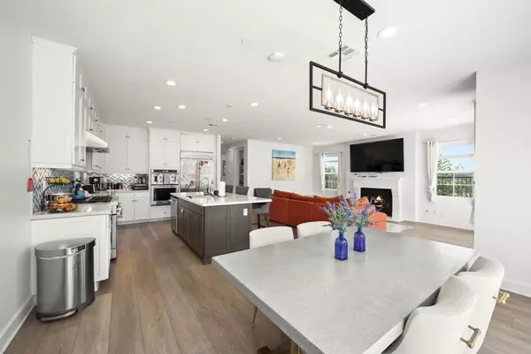 Bonita, CA 91902,8304 The Grant Place