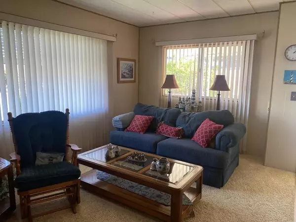 Vista, CA 92081,2130 Sunset #73