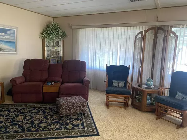 Vista, CA 92081,2130 Sunset #73