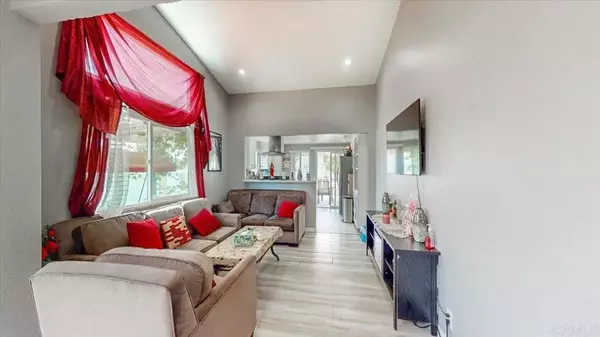 El Cajon, CA 92019,1604 Woodrun PL