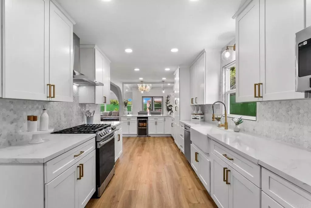 San Diego, CA 92111,4055 Mount Albertine Avenue