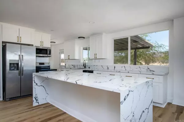 Johnson Valley, CA 92285,5655 Last Mile Road