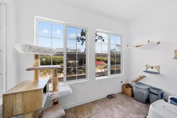 Chula Vista, CA 91913,1452 Canvas Drive #1