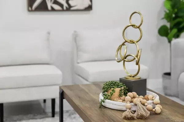 La Jolla, CA 92037,2600 Torrey Pines Road #A13