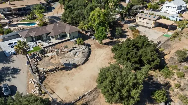 El Cajon, CA 92021,296 East Lane