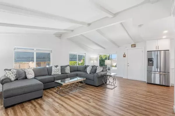 San Marcos, CA 92078,1195 La Moree #98