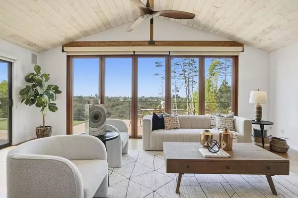 San Diego, CA 92117,5442 Limerick Court