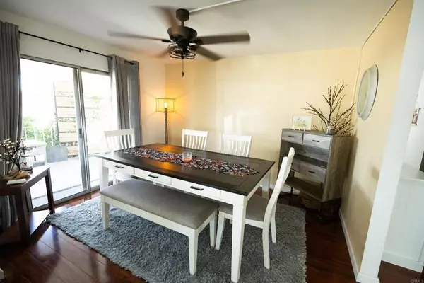 Santee, CA 92071,8301 Mission Gorge Rd #286