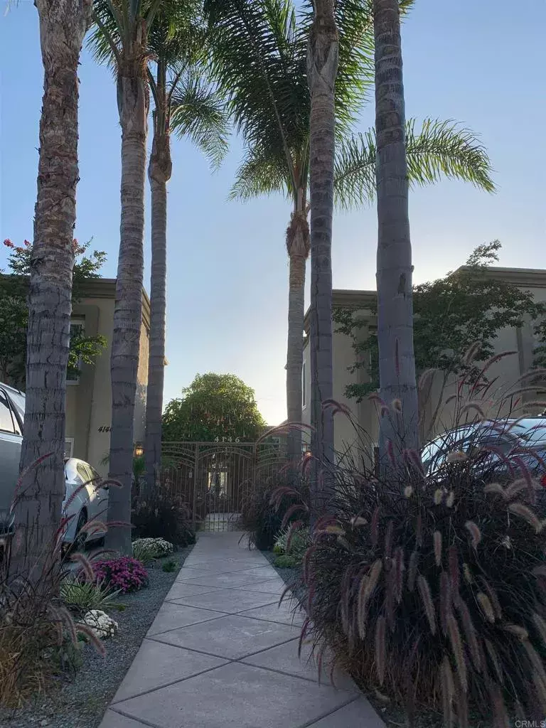 San Diego, CA 92104,4146 Hamilton Street #19