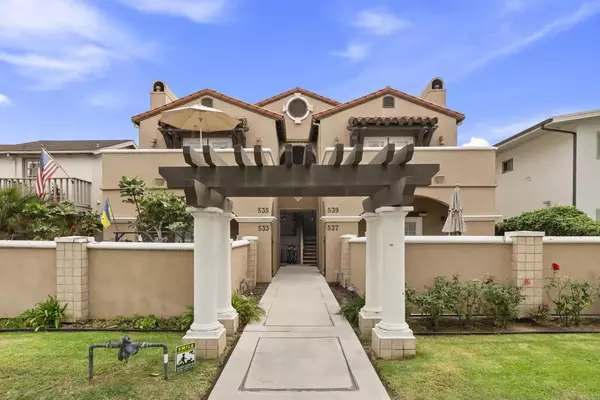 535 F Avenue #4, Coronado, CA 92118