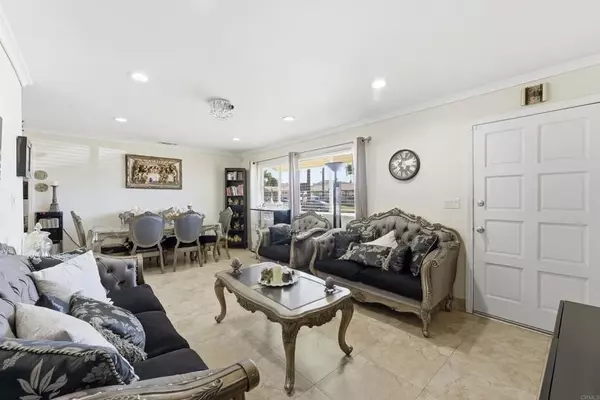 El Cajon, CA 92019,1520 Markerry Avenue