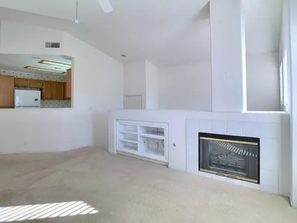 Santee, CA 92071,365 Whispering Willow Dr #F