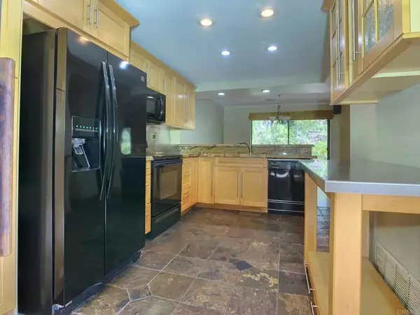 San Diego, CA 92131,10473 Crosscreek Ter