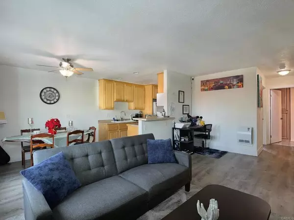 San Diego, CA 92105,1627 Pentecost Way #7