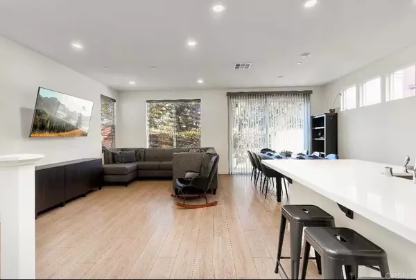 San Fernando, CA 91340,12835 W Hemingway Drive