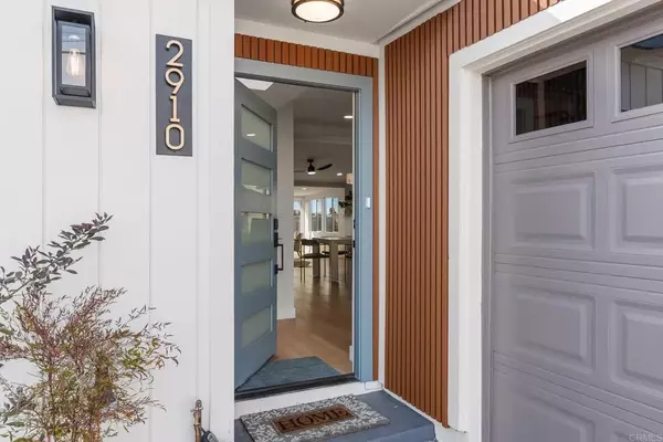 San Diego, CA 92123,2910 Amulet Street