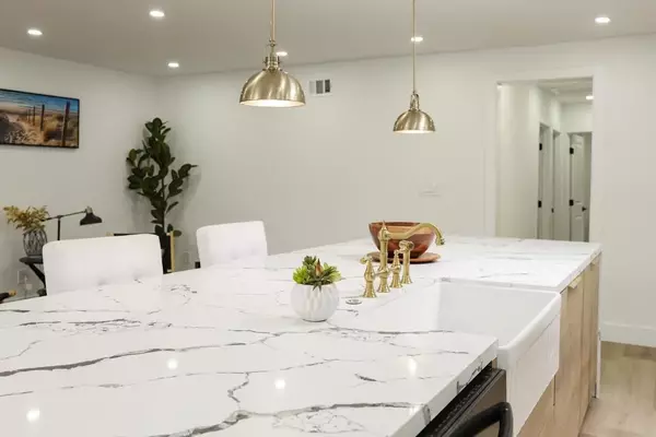 San Diego, CA 92117,4380 Rolfe Road