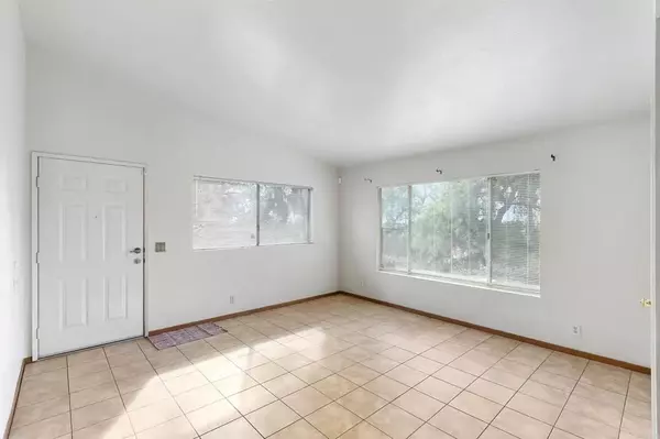 Spring Valley, CA 91977,9270 Amys Street #7